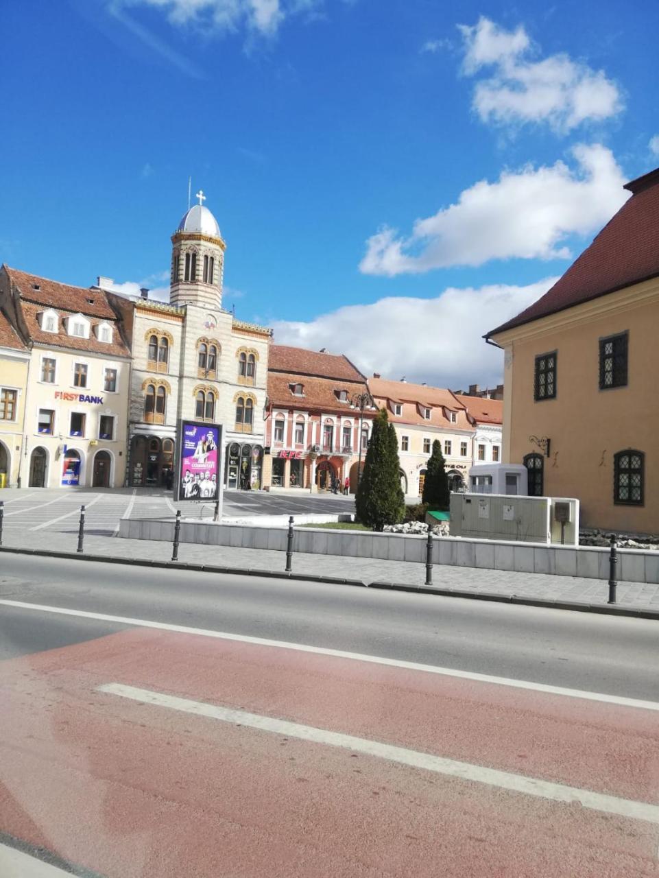 Leyla Hostel Braşov Buitenkant foto