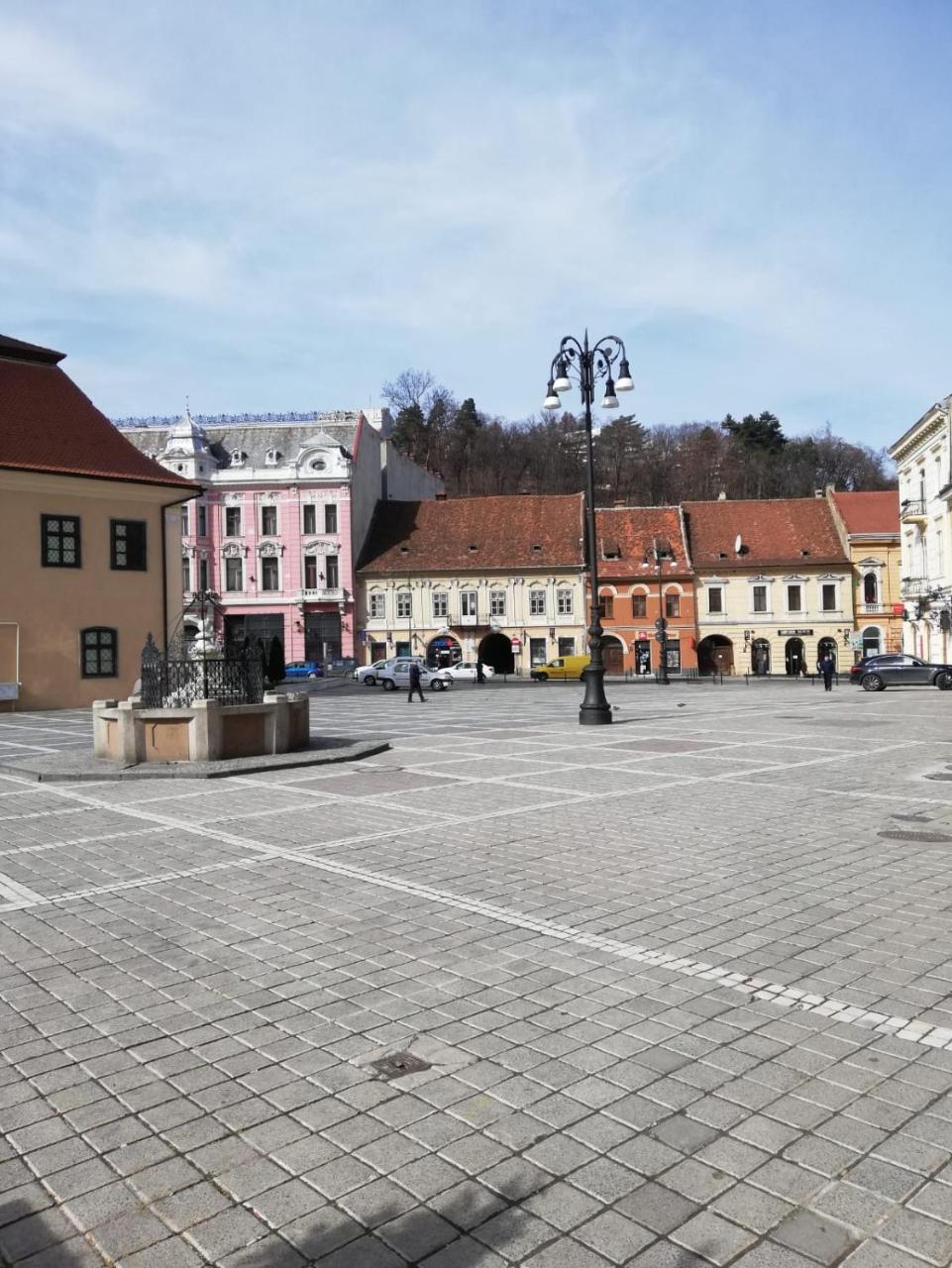 Leyla Hostel Braşov Buitenkant foto