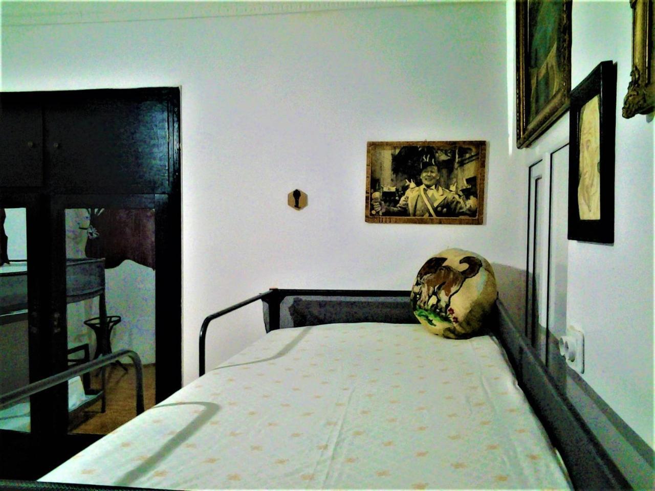 Leyla Hostel Braşov Buitenkant foto