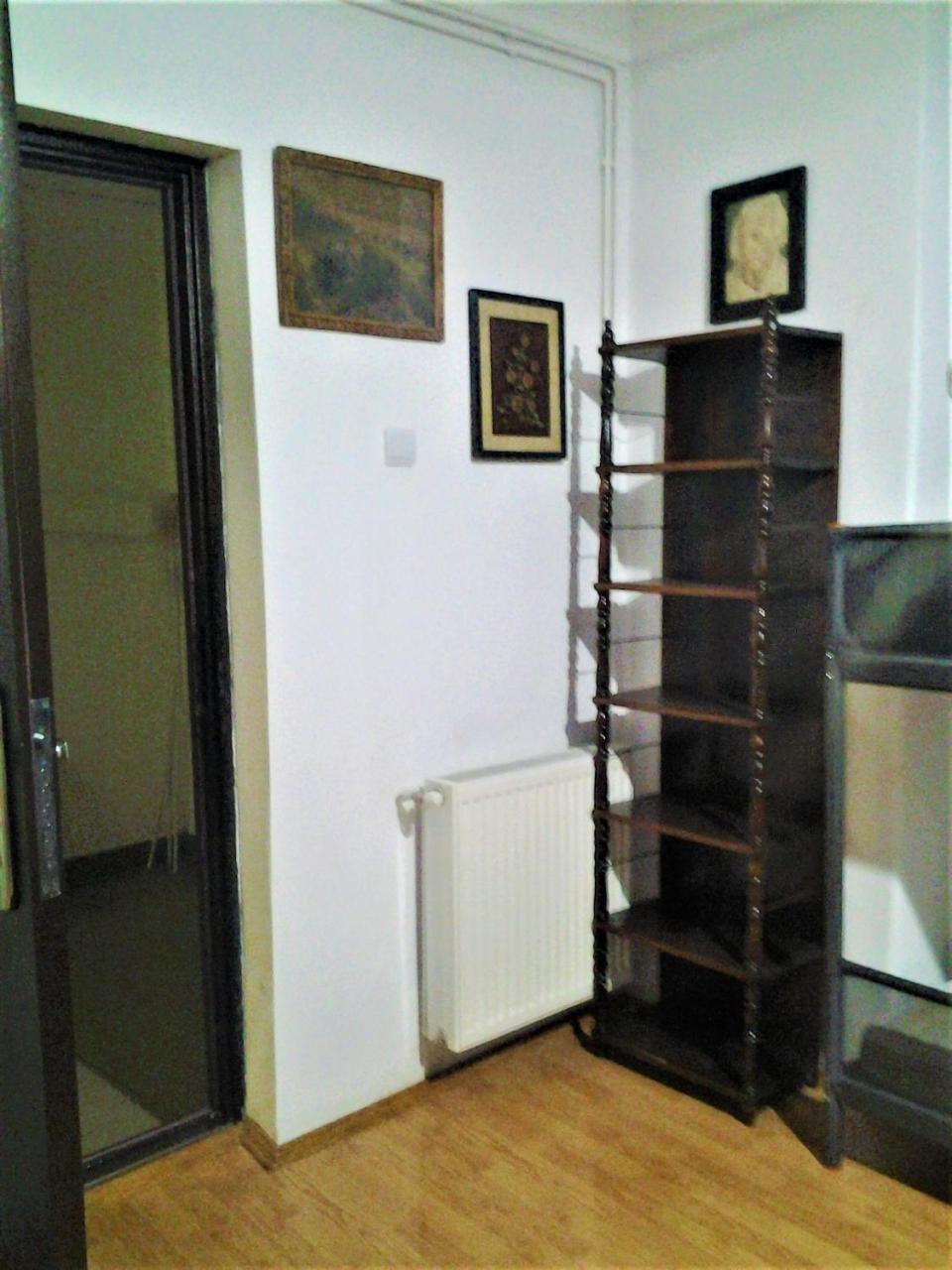 Leyla Hostel Braşov Buitenkant foto